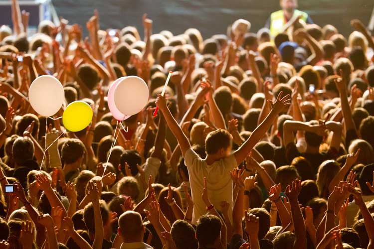 Earmuffs are not limited to noise professionals and can be used at music festivals